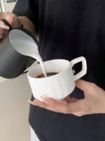كوب قهوة سيراميكي ماتي بسيط مع صحن - الصورة 9